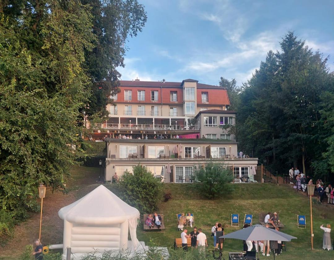 Strandhotel Vier Jahreszeiten 布科 外观 照片